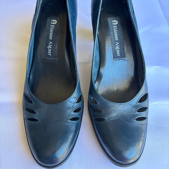 Etienne Aigner Navy Blue Leather Pumps - Picture 3 of 9